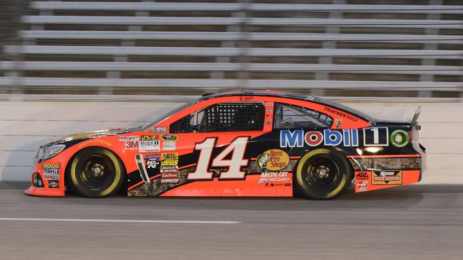 Stewart gets NASCAR's 1st 200-mph lap on intermediate track, Kenseth ...