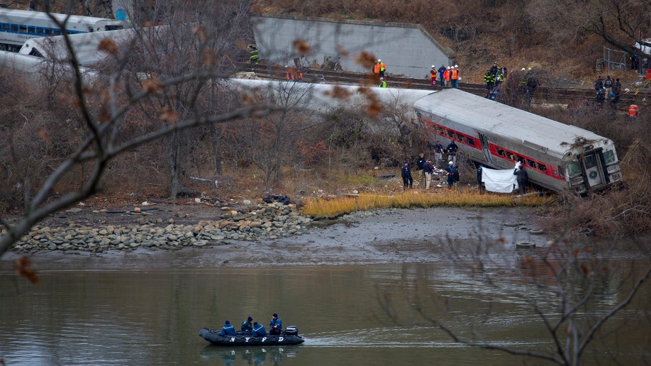 8e1b8453-NYC Train Derailment