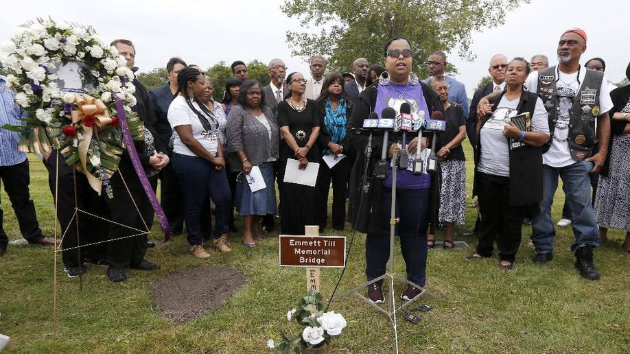 Emmett Till Relatives Gather At Grave 60 Years After Murder That