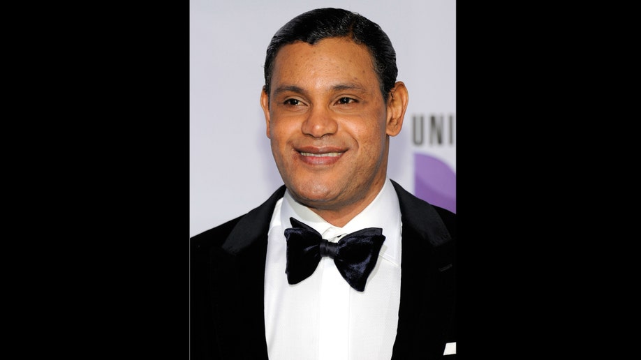Sammy Sosa's skin is the white elephant in the room
