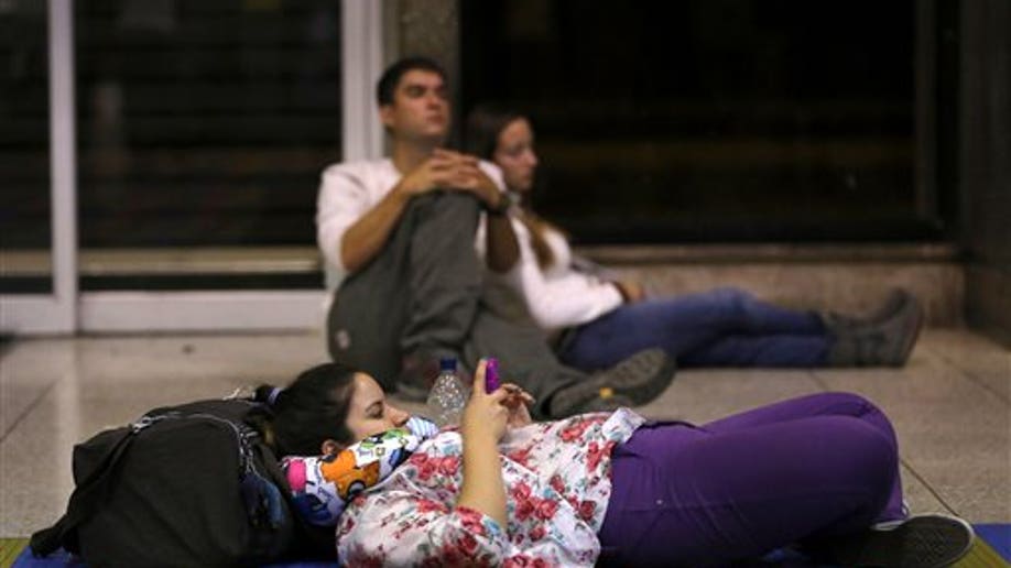 318dc9da-APTOPIX Venezuela France Terror Threat