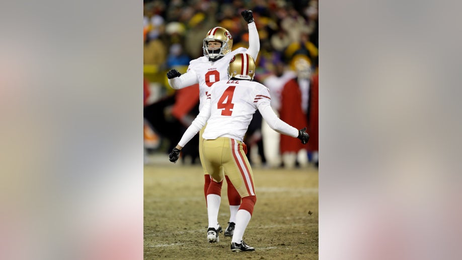 410c8377-49ers Packers Football