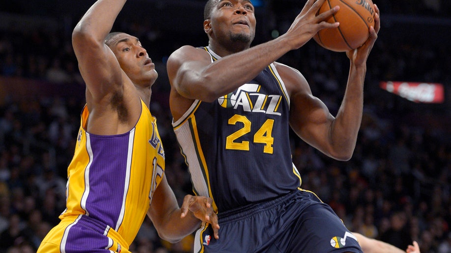 0335c1bf-Jazz Lakers Basketball