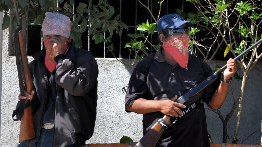 44b68c86-Mexico Armed Civilians