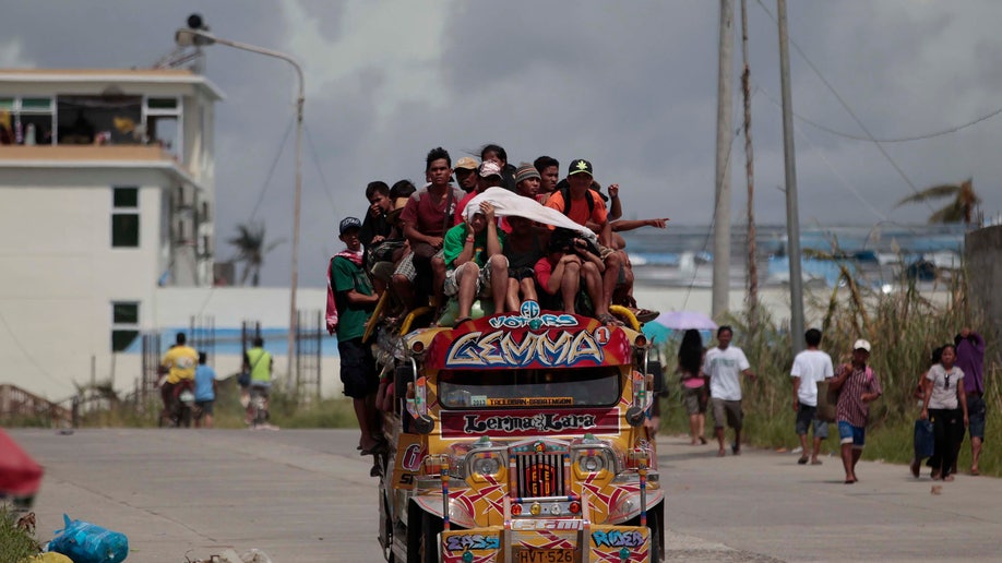 01b5678a-Philippines Typhoon