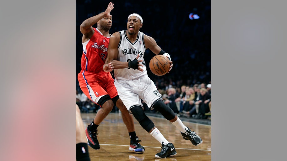 25363930-Clippers Nets Basketball