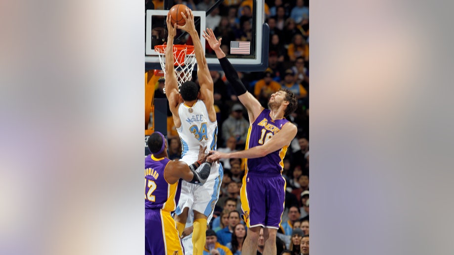bae12bb1-Lakers Nuggets Basketball