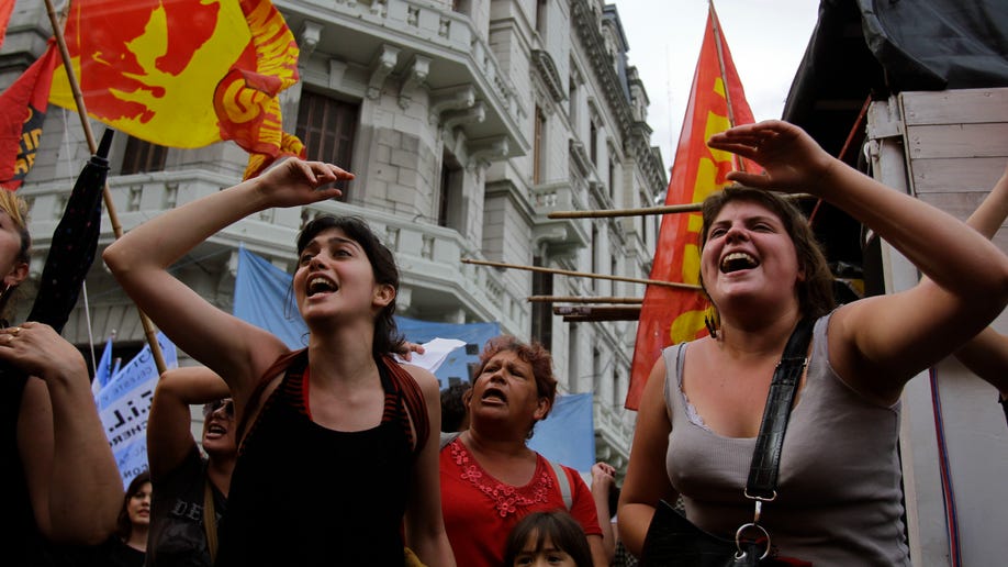 a09fad42-Argentina Union Protest