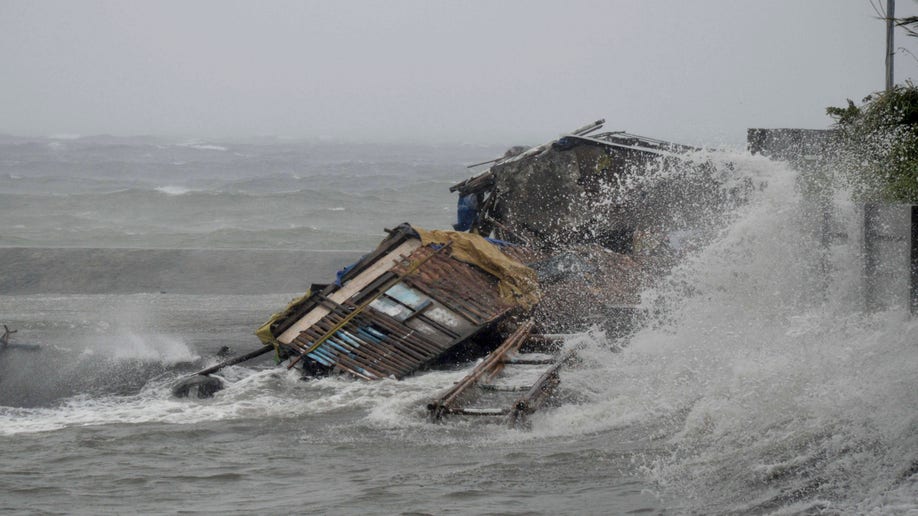 912cb0ba-Philippines Typhoon