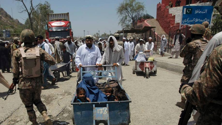 Pakistan Afghan Border Crossing Reopens After Deadly Clashes Fox News Pakistan Afghan Border Crossing Reopens After Deadly Clashes Fox News