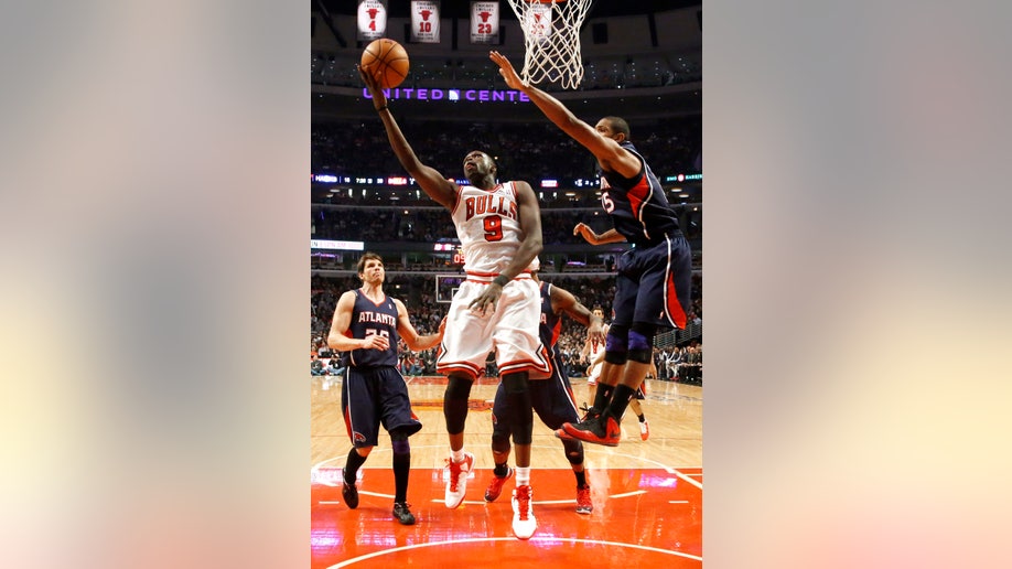 088ad607-Hawks Bulls Basketball