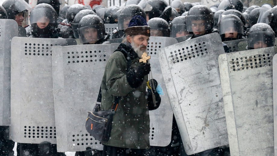 71df576a-APTOPIX Ukraine Protest