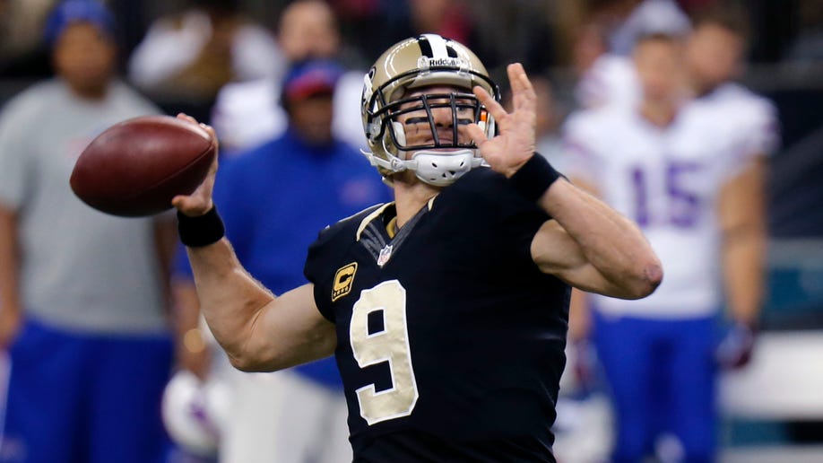 acb8a131-Bills Saints Football