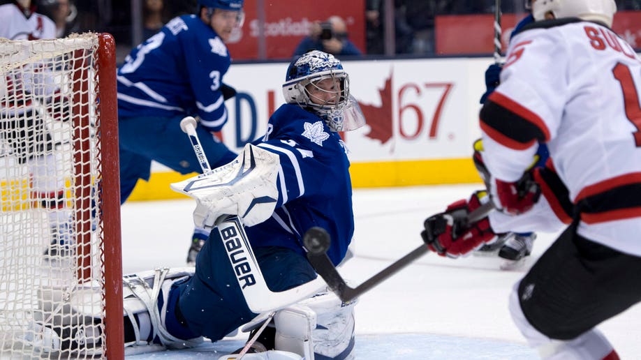 31e8f39e-Devils Maple Leafs Hockey