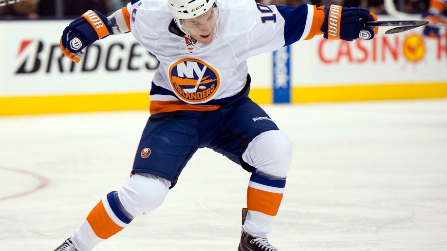 cd323cc8-Islanders Leafs Hockey