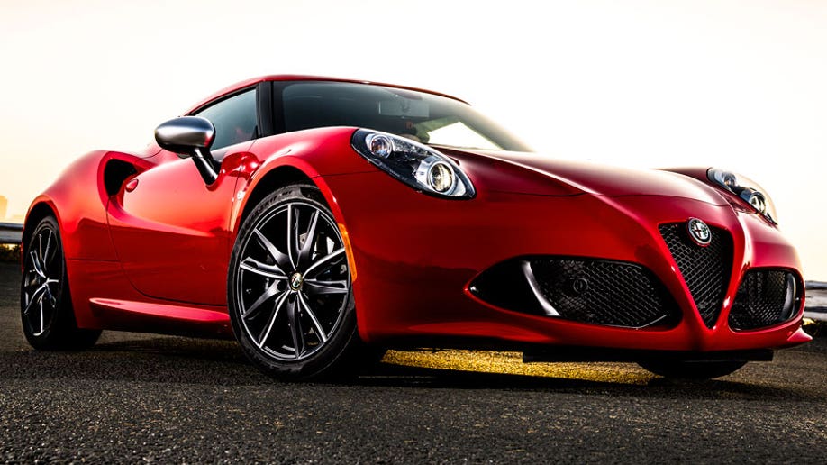 5743b459-2015 Alfa Romeo 4C