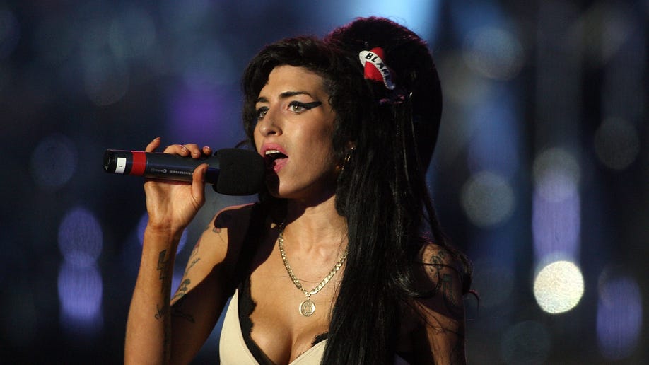 Amy Winehouse Died Of Alcohol Poisoning Second Inquest