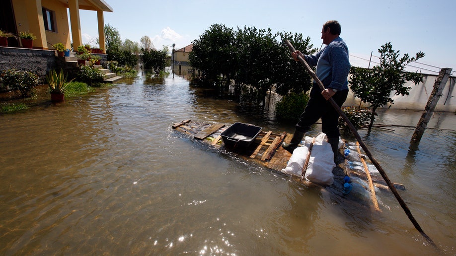 ba2e73cd-Albania Flooding