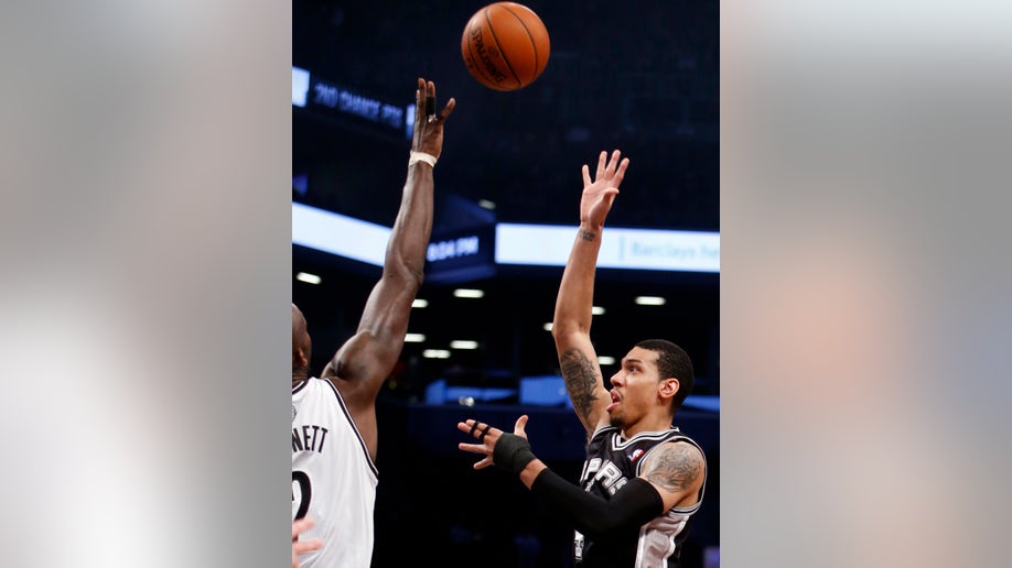 753e08c4-Spurs Nets Basketball
