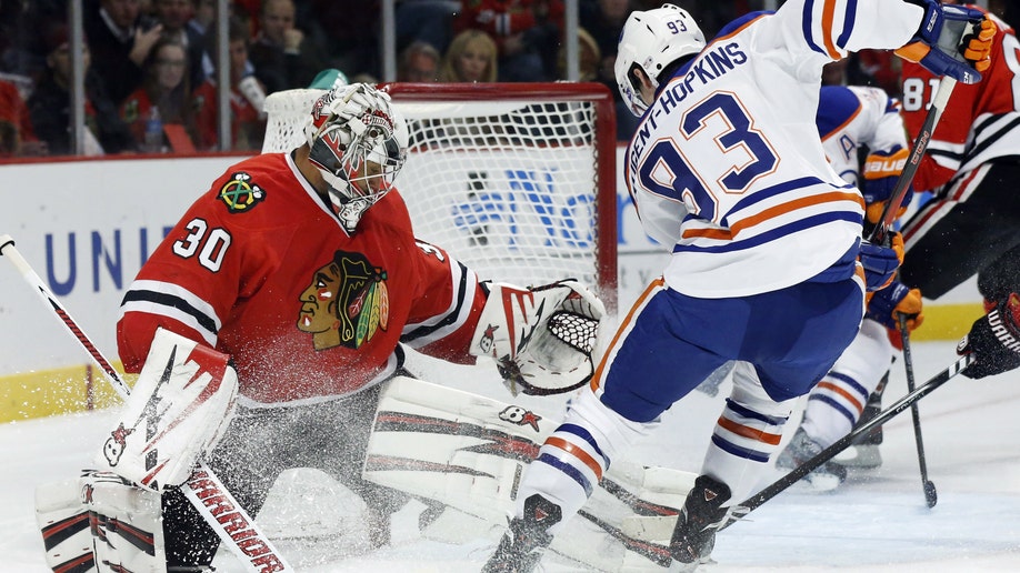 33d26afd-Oilers Blackhawks Hockey