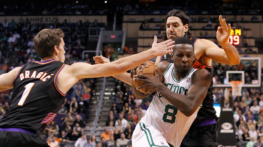 9bfe18d7-Celtics Suns Basketball