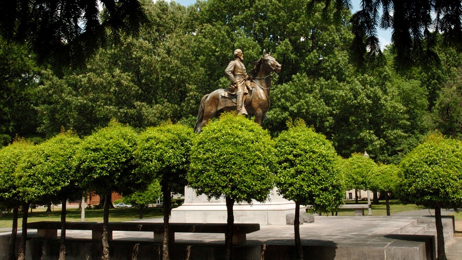 5a916f68-Confederate Parks