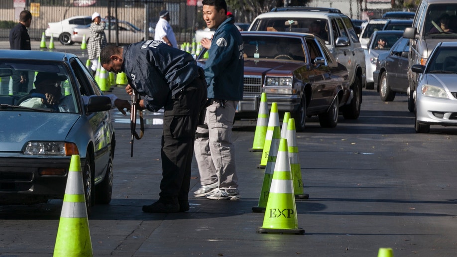 c80d66fc-LA Gun Buyback