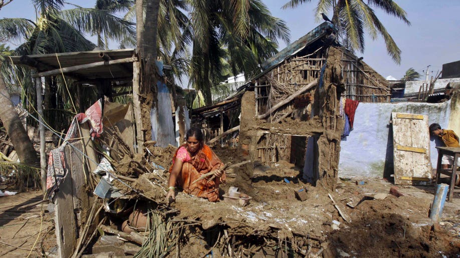 4955a32c-India Cyclone