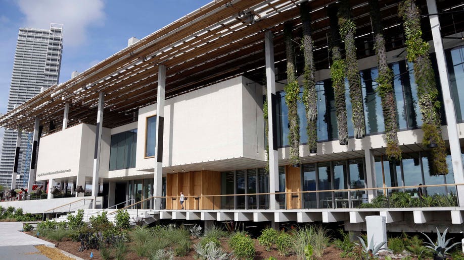 dbb1fecb-Miami Art Museum