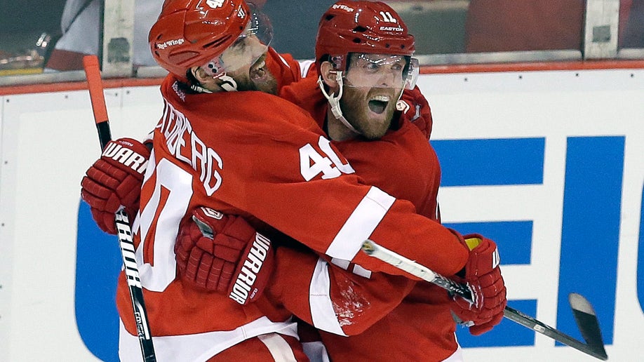 647dc81f-APTOPIX Blackhawks Red Wings Hockey