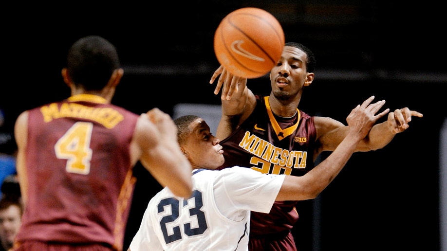 db9d0456-Minnesota Penn St Basketball