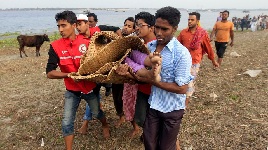 6bacca27-APTOPIX Bangladesh Ferry Accident