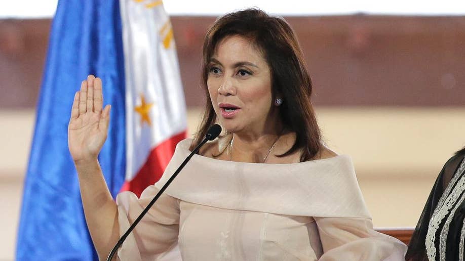 Philippines' New Vice President Sworn Into Office | Fox News