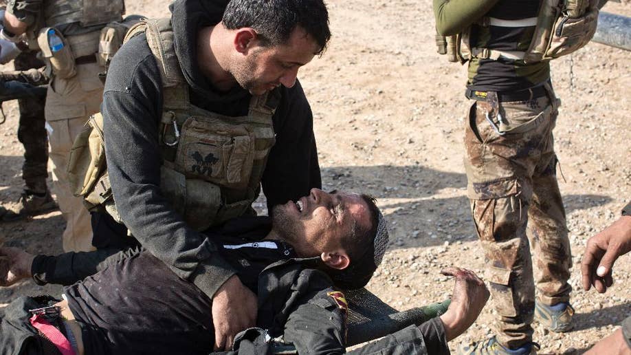 Casualties Mount As Iraqis Press Deeper Into Is Held Mosul Fox News