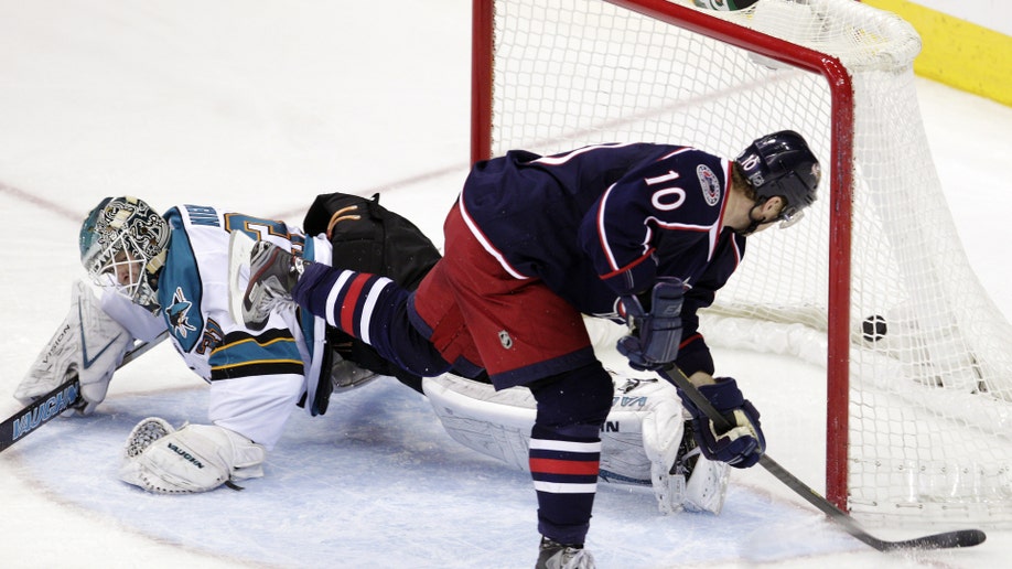 61e0cec7-Sharks Blue Jackets Hockey