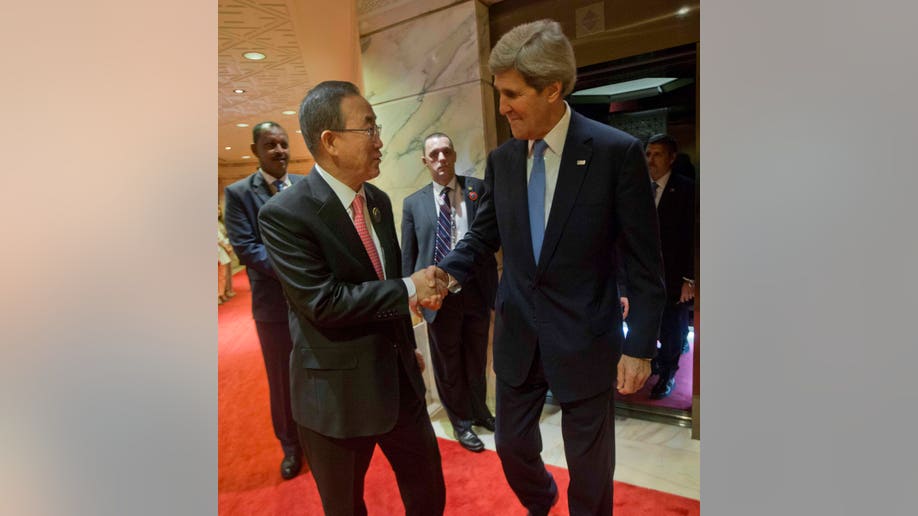 a322544f-Mideast Kuwait US Kerry