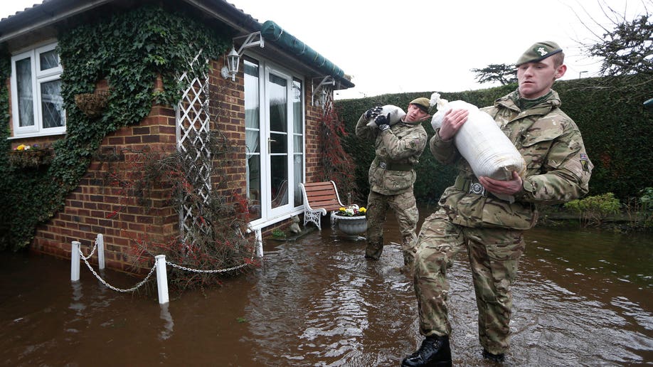 b8aa91e7-Britain Floods