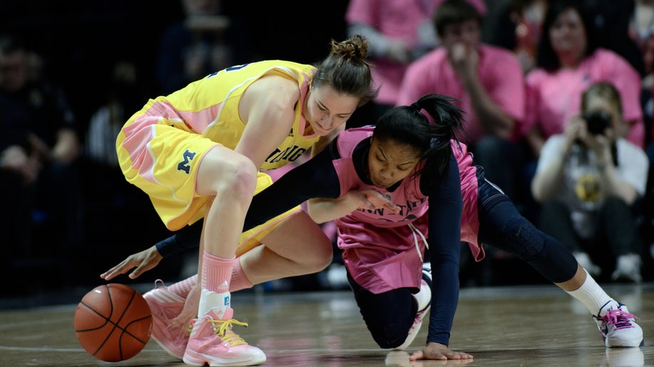 dff50f12-Michigan Penn St Basketball