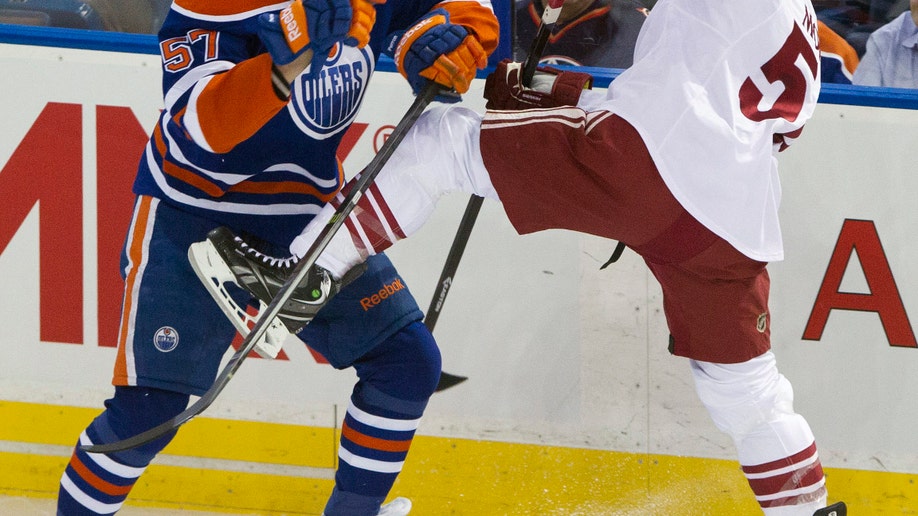 cba04ced-Coyotes Oilers Hockey