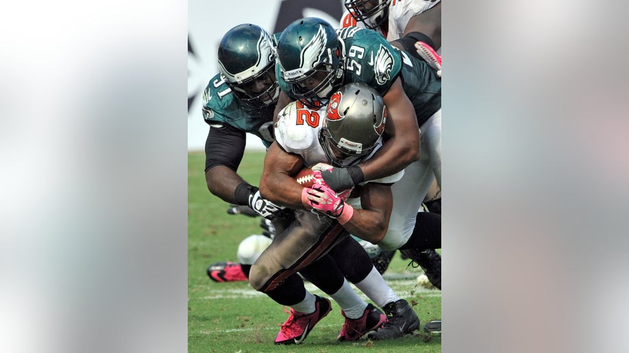 65660c37-Eagles Buccaneers Football