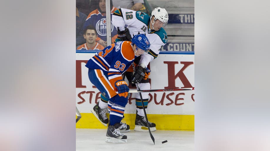 514bddfa-Sharks Oilers Hockey