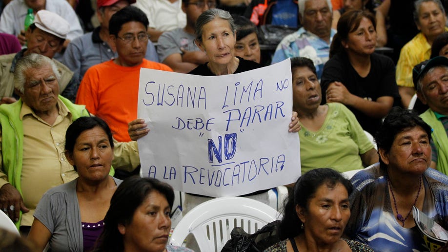 be26f578-Peru Unseating Lima Mayor