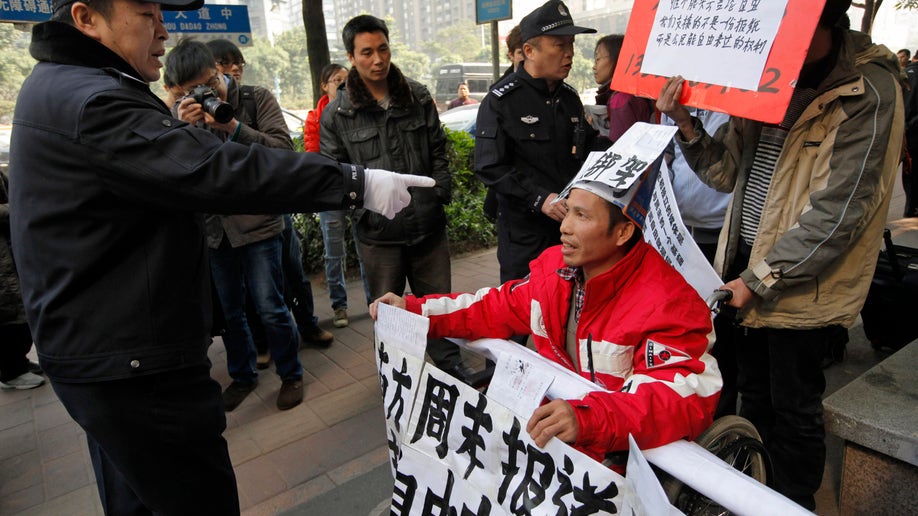 96080868-China Christmas Clampdown