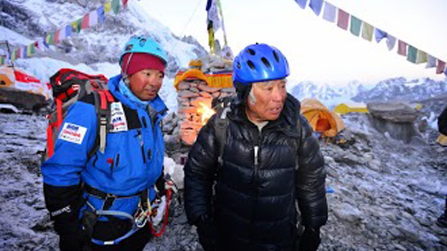 5409ff84-Nepal Everest Japan Oldest Climber