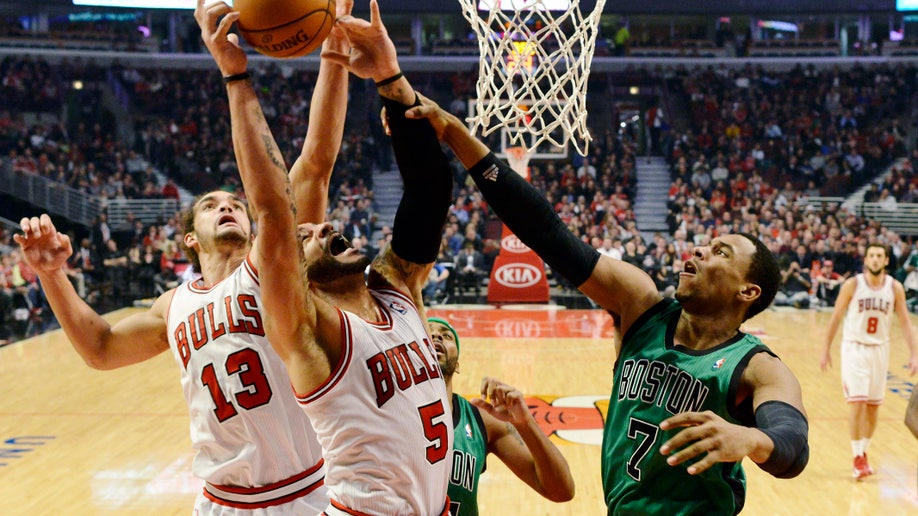 861522fc-Celtics Bulls Basketball