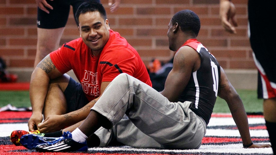 9a60dbc0-Draft Lotulelei Football