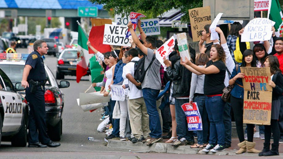 d499d661-IMMIGRATION PROTEST