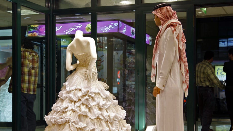 63bd3746-Mideast Saudi Arabia Child Marriage
