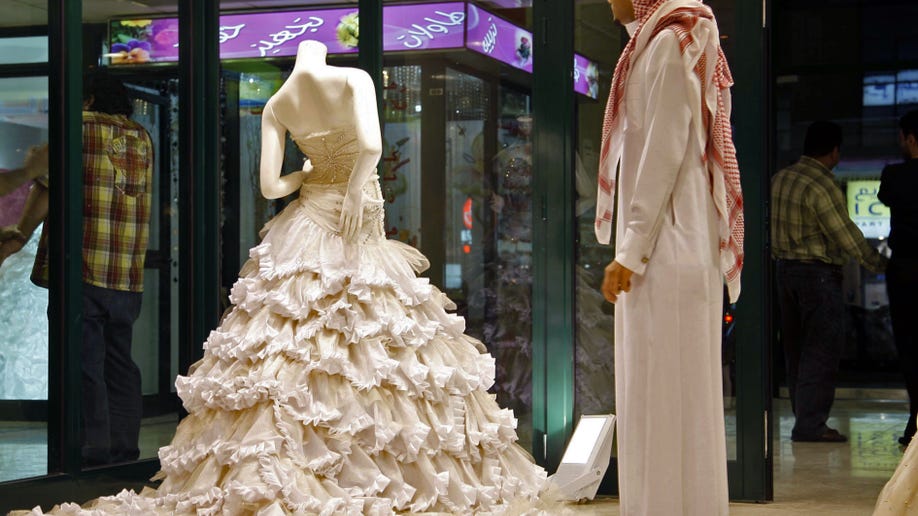 63bd3746-Mideast Saudi Arabia Child Marriage