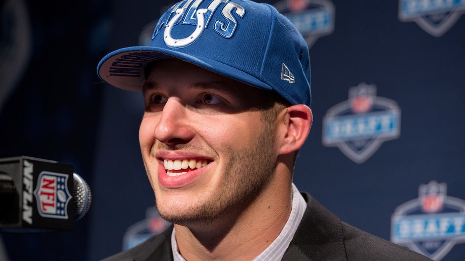 37cea417-NFL Draft Football